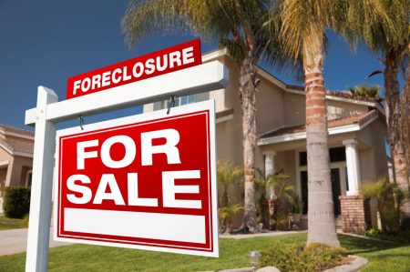 foreclosure sale sign